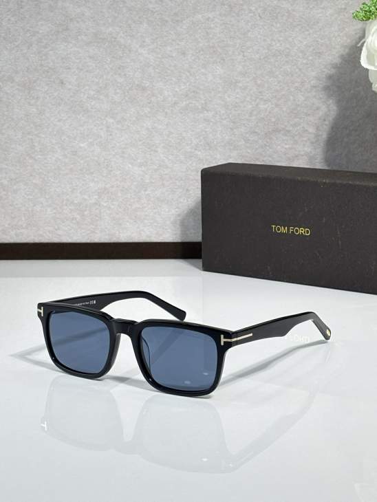Picture of Tom Ford Sunglasses _SKUfw76300792fw